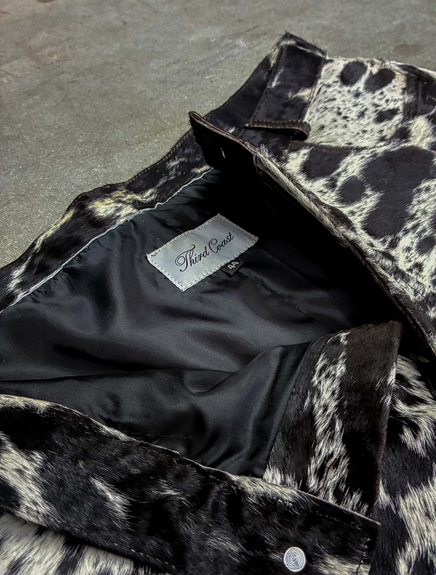 Cowhide Shorts 44