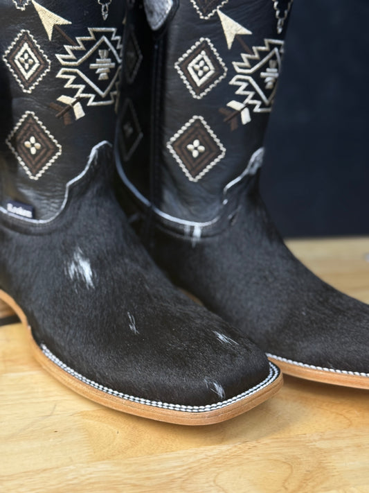 Rock’em Cowhide 10