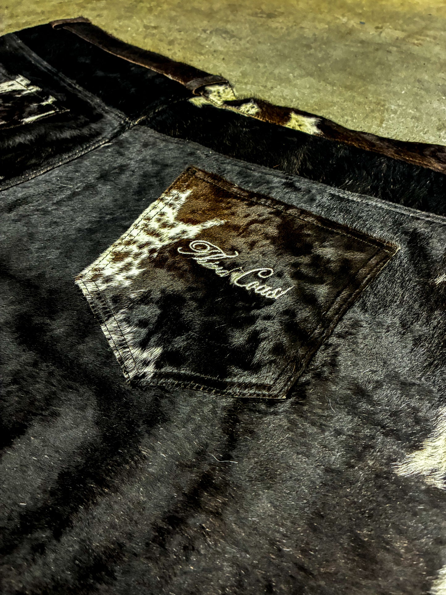 Cowhide Shorts 44